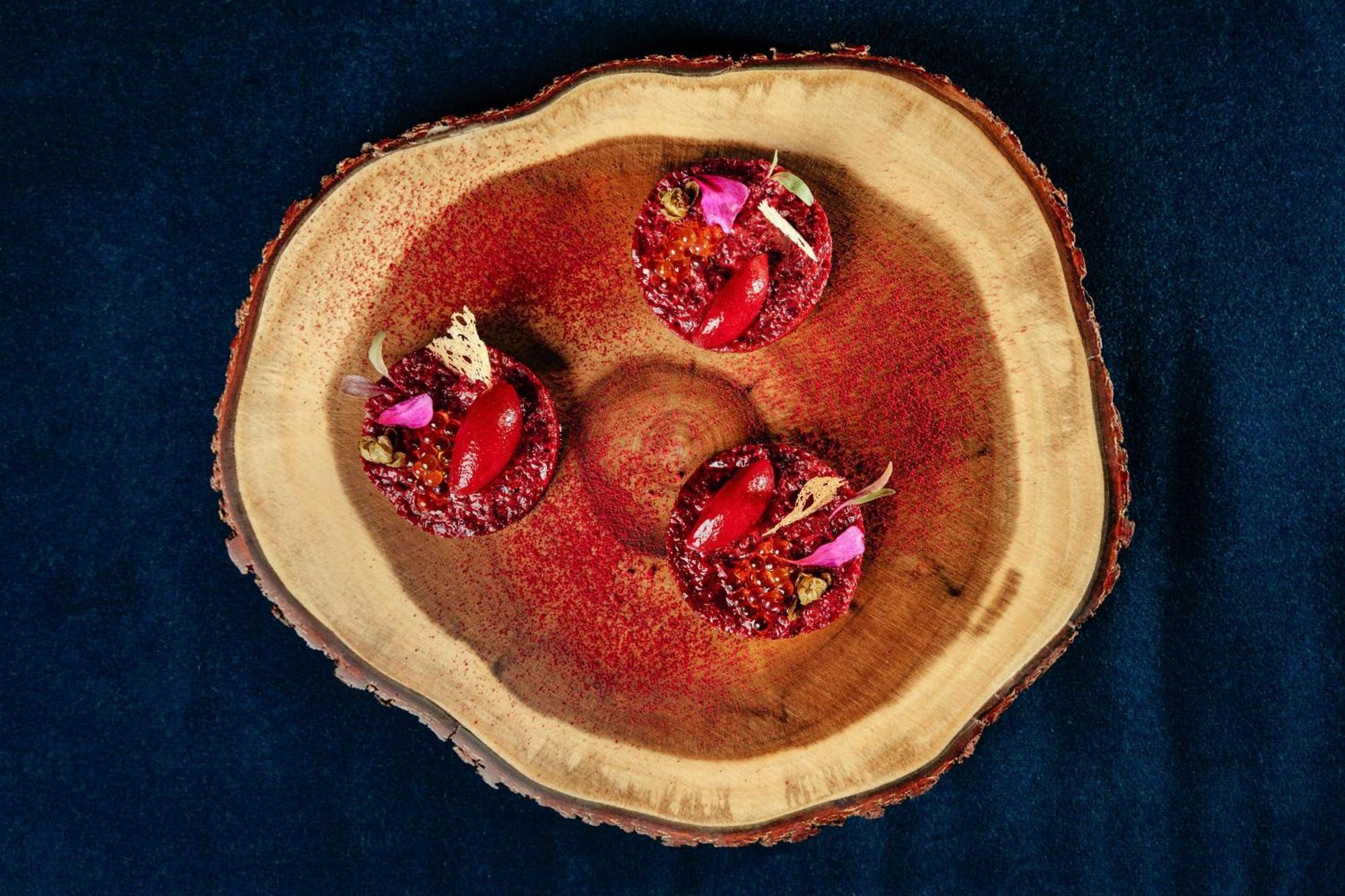 Radisson Collection Hotel, Magdalena Plaza Sevilla エクステリア 写真 A cross section of a kidney showing atherosclerotic lesions