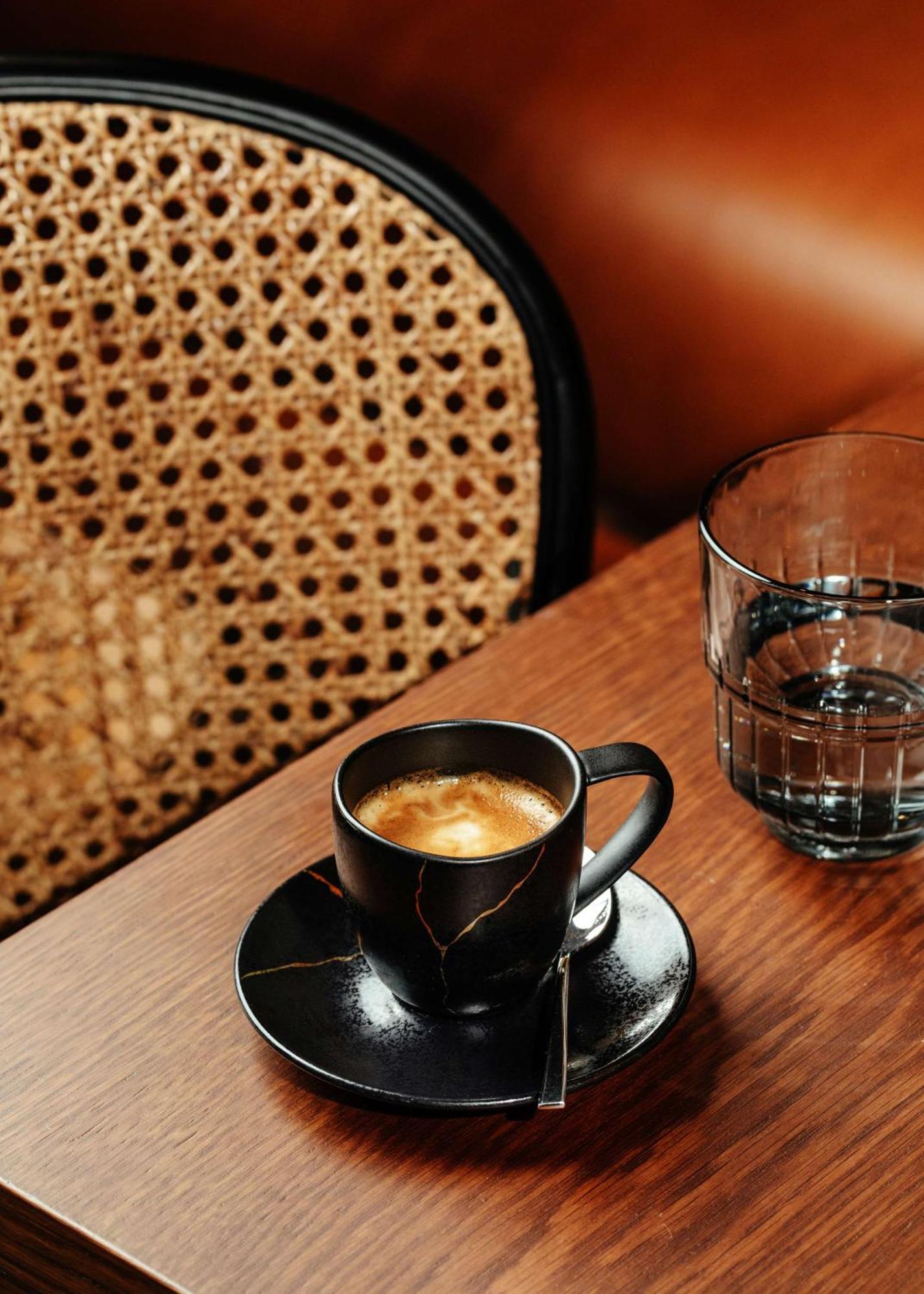 Radisson Collection Hotel, Magdalena Plaza Sevilla エクステリア 写真 A cup of espresso